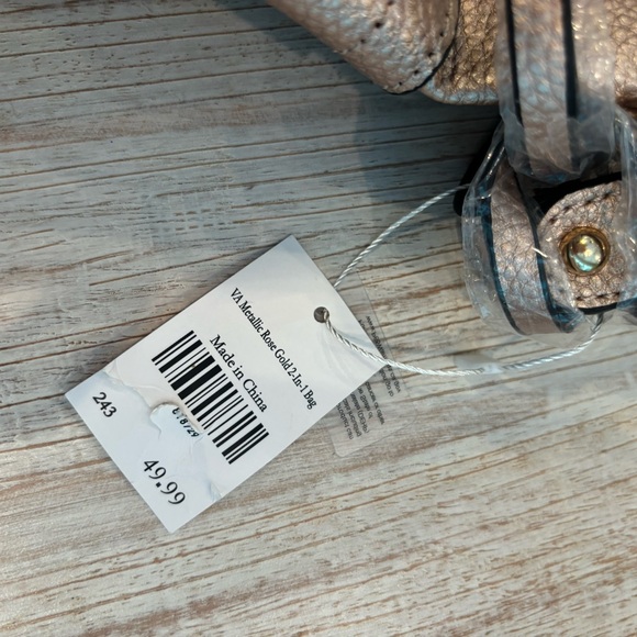 Rose Gold Handbag and Wallett - Picture 5 of 5